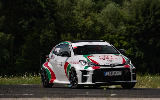Igor Kuczyński: Młody wyścigowy talent za kierownicą Toyoty GR Yaris