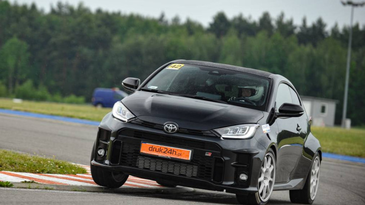 Toyoty GR Yaris zdominowały Autodrom Jastrząb