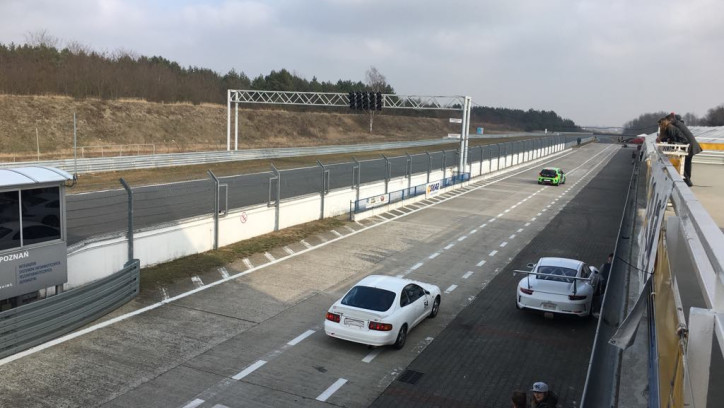 Tor Poznań w marcu. Karting, track day i treningi