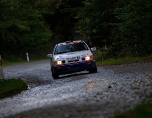 Marcin Grzelewski i Krzysztof Niedbała wraz ze swoim Fordem Sierra Cosworth 4x4 wzmocnią najlepiej obsadzoną kategorię - FIA 4-J2 (rajdówki z lat 1986-90, fot. Jakub Rozmus)