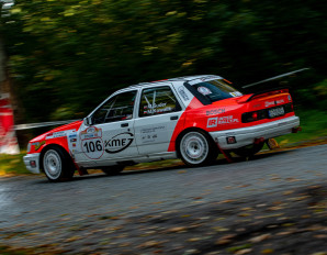 Marek Suder i Marcin Kowalik (Ford Sierra Cosworth 4x4) przed Rajdem Koszyc zgromadzili 84 pkt i zajmują 1. miejsce w punktacji mistrzostw, ex aequo z załogą Piotr ZaleskiPiotr Szadkowski (fot. Jakub Rozmus)