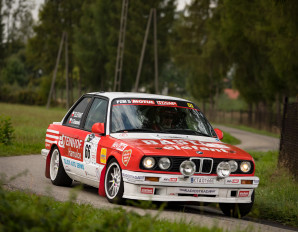 Po dłuższej przerwie do Motul HRSMP wraca Zbigniew Kotarba (BMW 318is). Ostatnim startem zawodnika z Tarnowa był Rajd Śląska 2019 (fot. Grzegorz Rybarski)