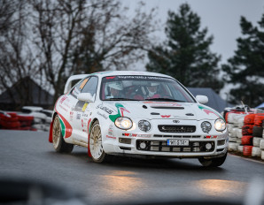 6 Waldemar Wiśniewski Robert Zieńczyk Toyota Celica GT-Four Fot Dominik Kalamus