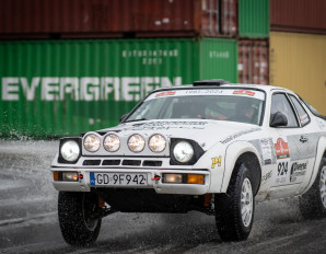 10_P-RALLY_Team_Porsche_924_Turbo