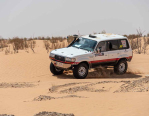 11_TOYOTA_TEAM_CLASSIC_Land_Cruiser_HDJ80